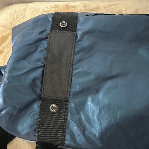 Peloton X Andi Collab Navy and Pink\Peach with Black Strap Bag Large Alchemist - Picture 10 of 12